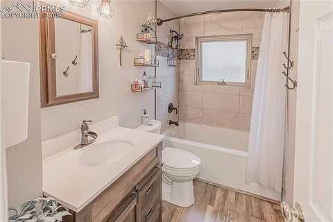 Clinton, COLORADO SPRINGS, CO 80907