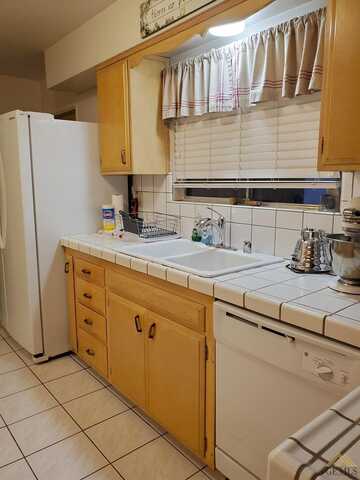 Burke, BAKERSFIELD, CA 93309