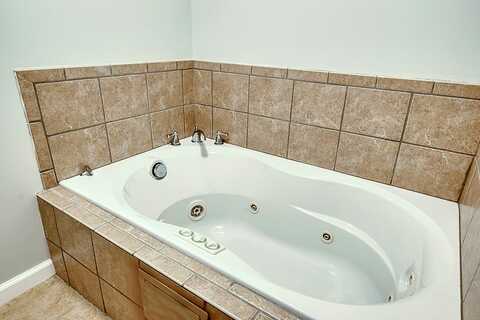 Mountain View, WYTHEVILLE, VA 24382