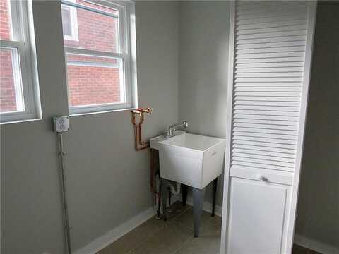 Penn, PITTSBURGH, PA 15208