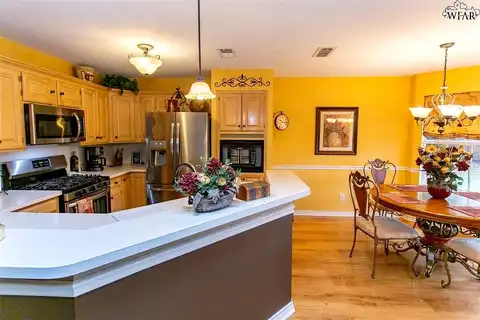Chapman, BURKBURNETT, TX 76354