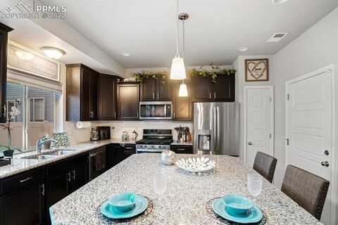 Callan, COLORADO SPRINGS, CO 80927