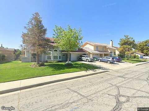 Avenue K13, LANCASTER, CA 93536