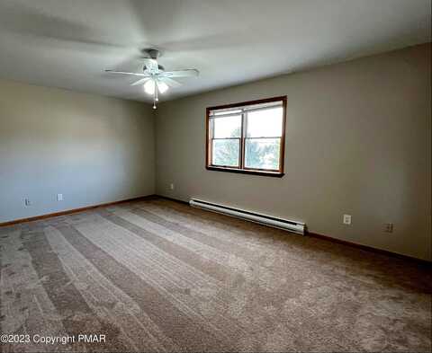 Corinne, EFFORT, PA 18330
