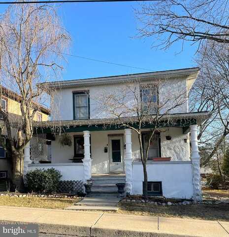 Front, EAST GREENVILLE, PA 18041