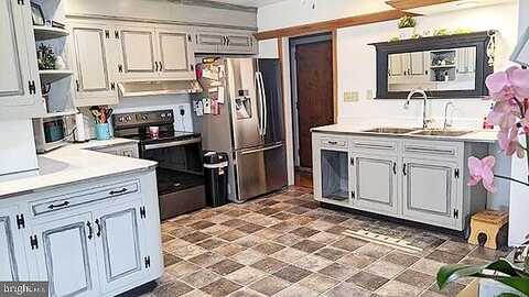 Meadow Valley, EPHRATA, PA 17522