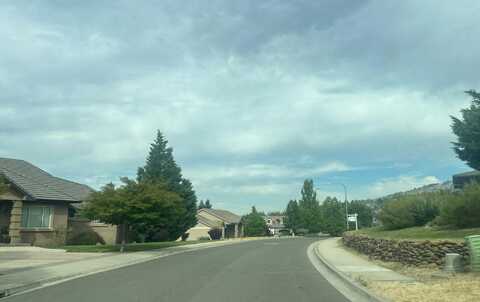 Fallbrook, MEDFORD, OR 97504