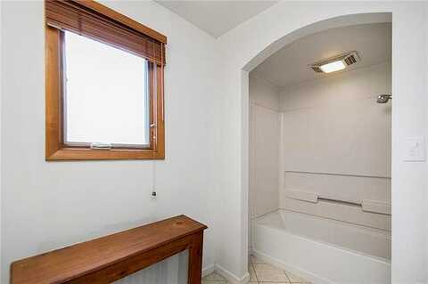 Lizard Creek, LEHIGHTON, PA 18235