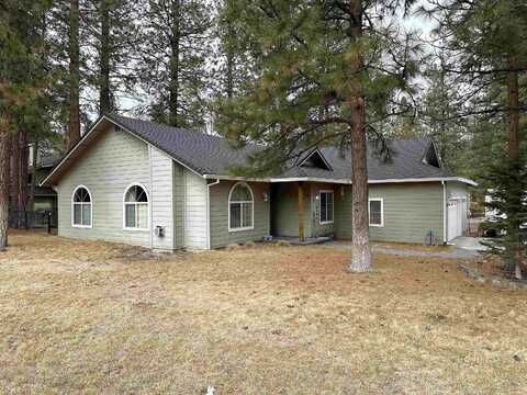 Grizzly Den, WEED, CA 96094