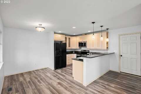 Powell, PORTLAND, OR 97236