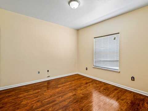 Ross, CRAWFORDVILLE, FL 32327
