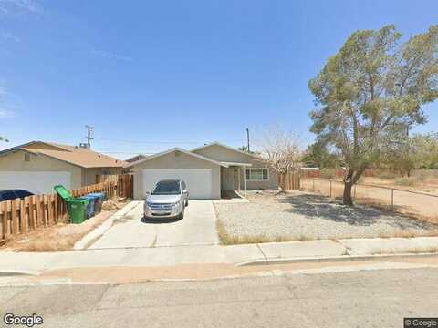 Mccall, RIDGECREST, CA 93555