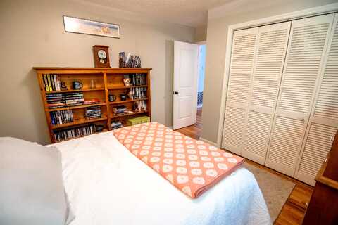 Bayshore, TALLAHASSEE, FL 32309