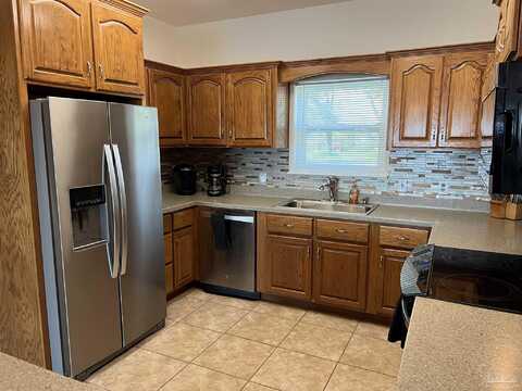 Petersen Point, MILTON, FL 32583