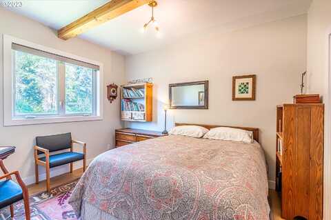Harlem, BANDON, OR 97411