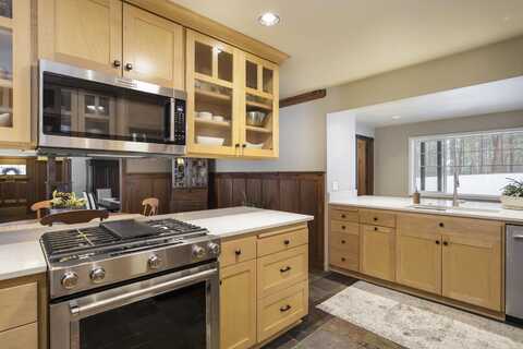 Tekampe, BEND, OR 97702