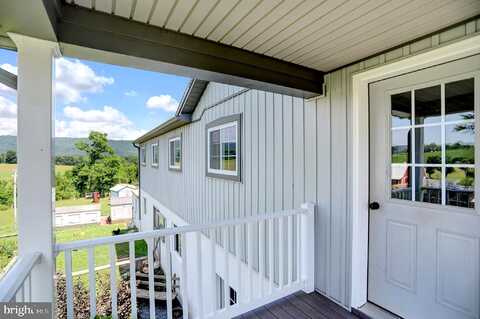Middle, LYKENS, PA 17048