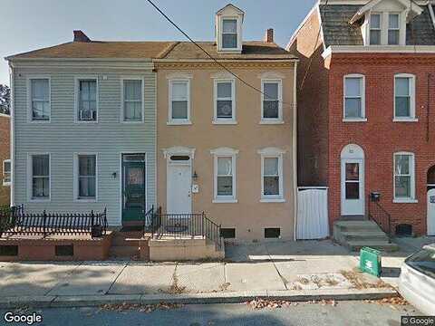 Caroline, LANCASTER, PA 17603