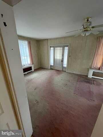 Pine Grove, FREDERICKSBURG, PA 17026