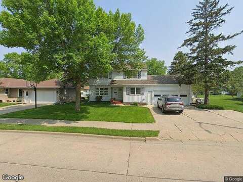 Victoria, FAIRMONT, MN 56031