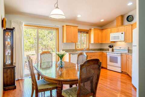 Snow Goose, BEND, OR 97707