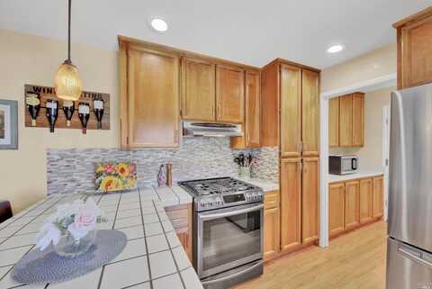 Bryce, VACAVILLE, CA 95687
