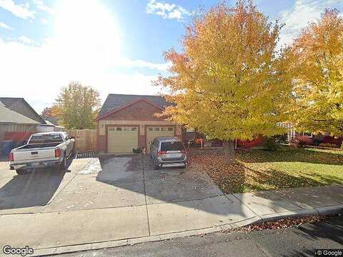 Spruce, REDMOND, OR 97756