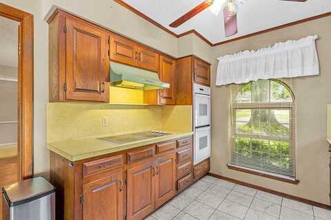 Picadilly, TYLER, TX 75703