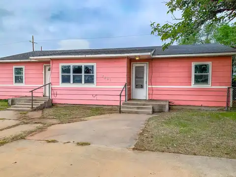 16Th, LUBBOCK, TX 79403