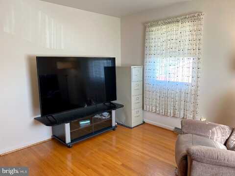 Oak, WAYNESBORO, PA 17268