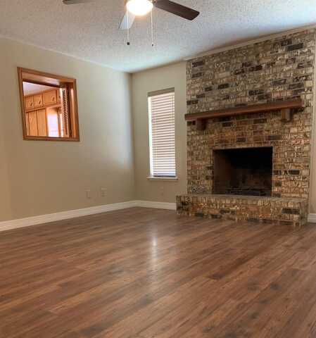 30Th, LUBBOCK, TX 79407