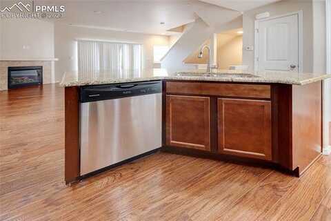 Susie, COLORADO SPRINGS, CO 80917