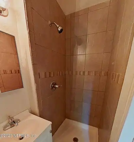Mcquade, JACKSONVILLE, FL 32209
