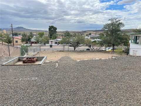 Chestnut, KINGMAN, AZ 86401