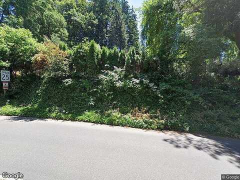 Bryant, LAKE OSWEGO, OR 97034