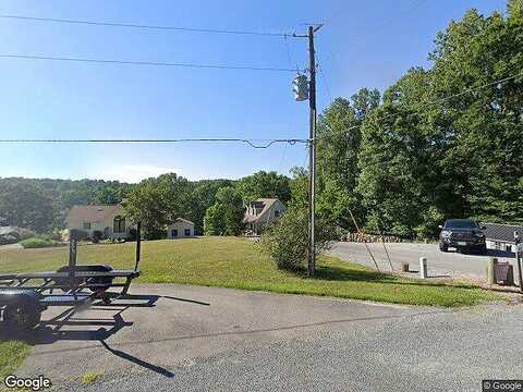 Pebble Brook, MONETA, VA 24121
