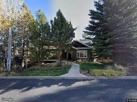 Bungalow, BEND, OR 97703