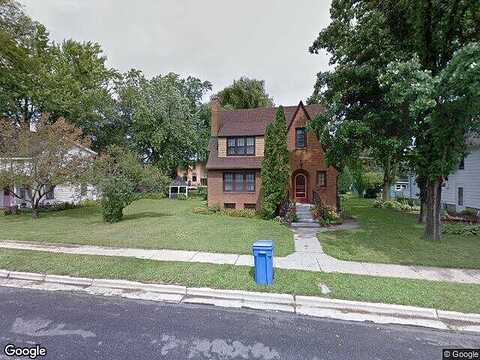 Grant, WAUNAKEE, WI 53597