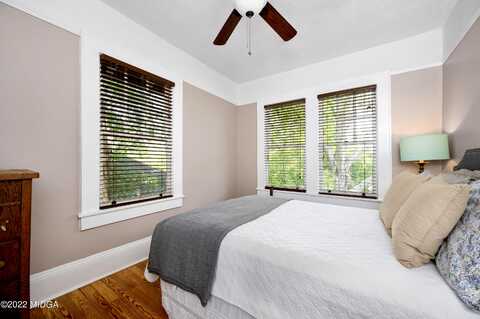 Vineville, MACON, GA 31204