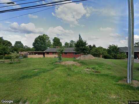 Mudlick, ROANOKE, VA 24018