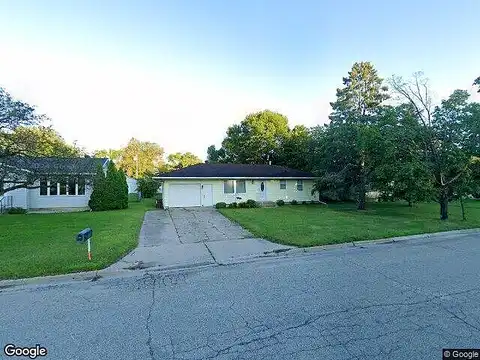 Broadway, DETROIT LAKES, MN 56501