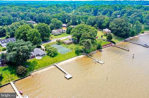 Revelle, TAPPAHANNOCK, VA 22560