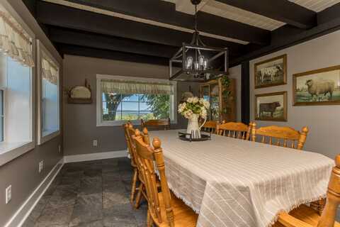 Twin Hill, STUARTS DRAFT, VA 24477