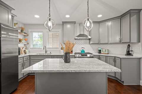 Sullivan, MINNEAPOLIS, MN 55421