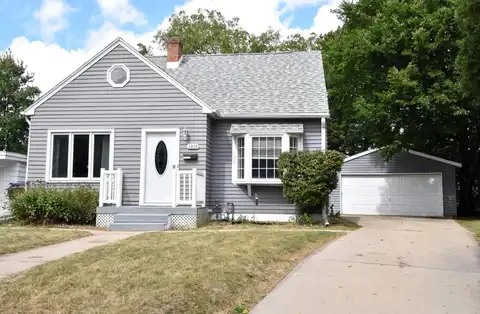Buena Vista, WAUKESHA, WI 53188