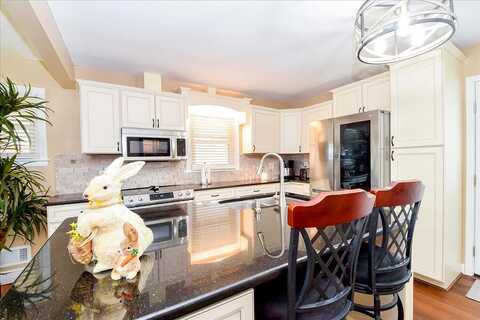 Crittendon, ROANOKE, VA 24012