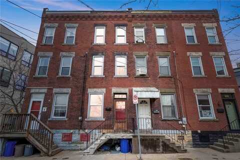 Denny, PITTSBURGH, PA 15201