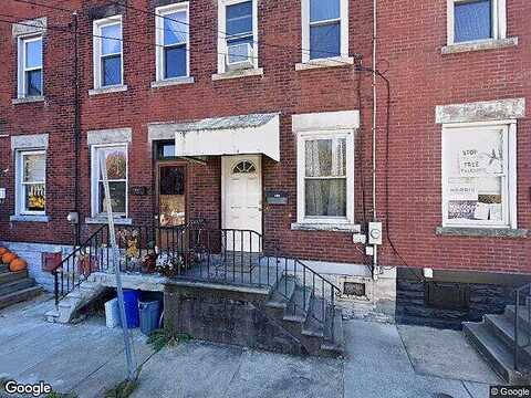 Denny, PITTSBURGH, PA 15201