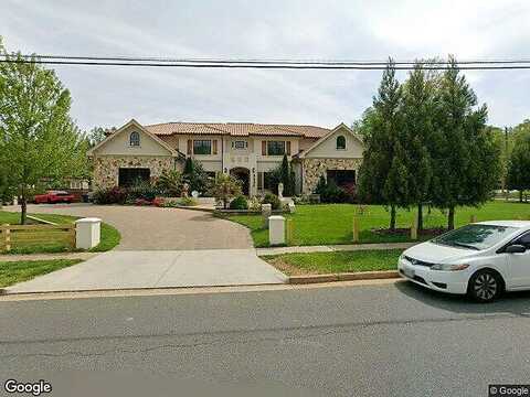Brandy, FALLS CHURCH, VA 22042
