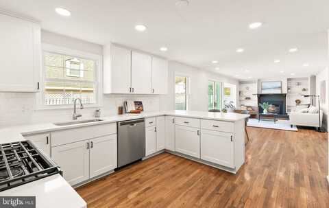 Lisbon, ALEXANDRIA, VA 22306